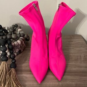 Barbie Pink Steve Madden Boots Size 9